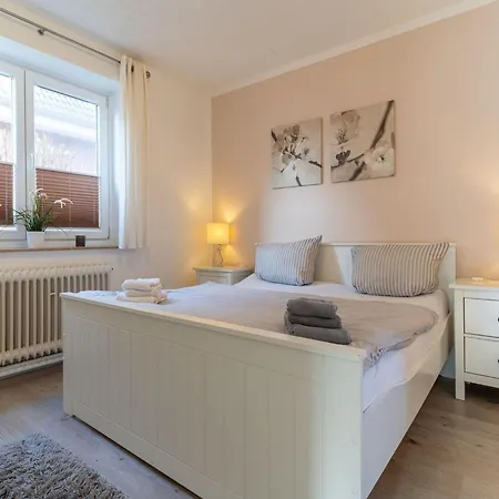 In St Peter-ording, Cleaning Included Apartment *
